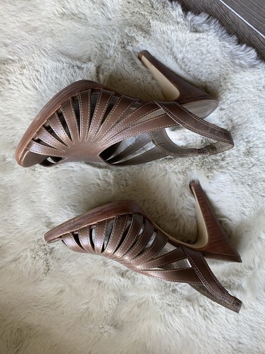 Chaussures talons san - À,
